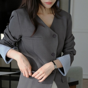 엔로티엘 스트라이프 소매배색 테일러드 자켓