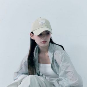 오아트 시그니처 타이포 스티치 캡 베이지